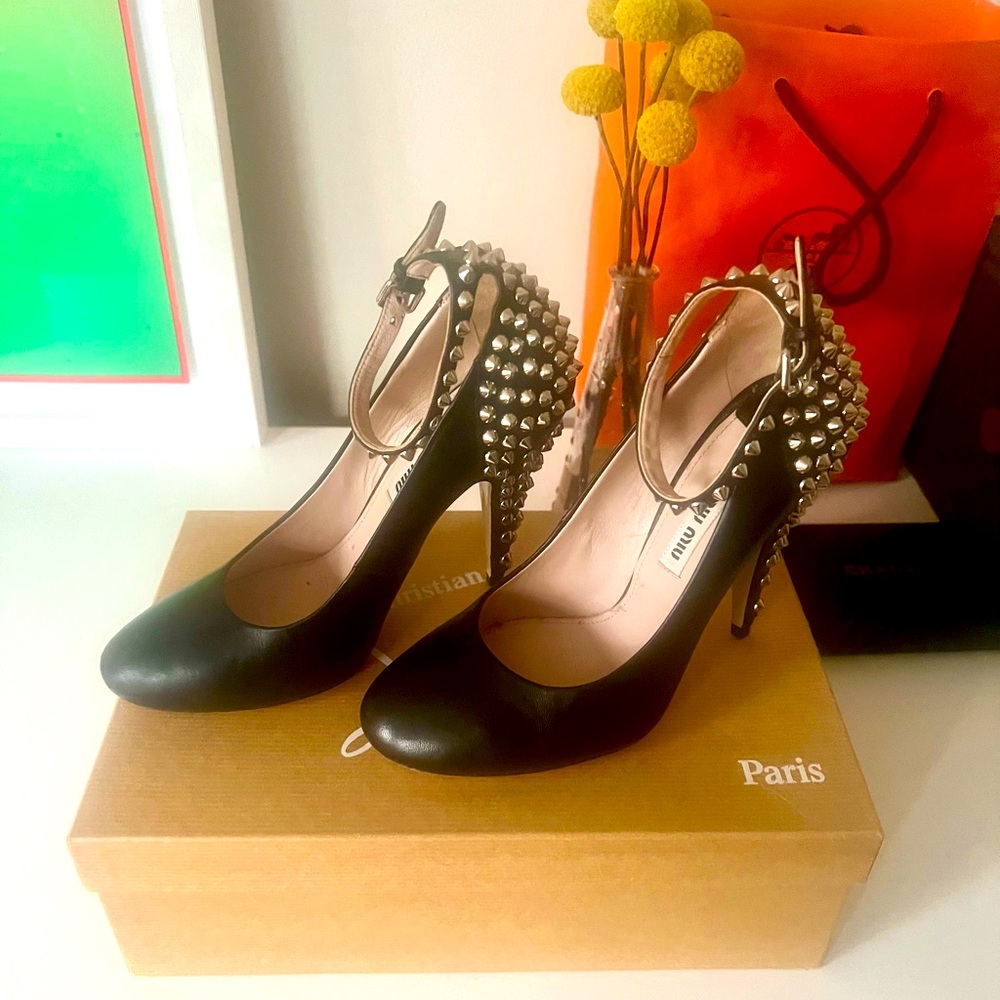 Miu Miu Leather Metal Studs Decorated Pumps in Excellent Condition